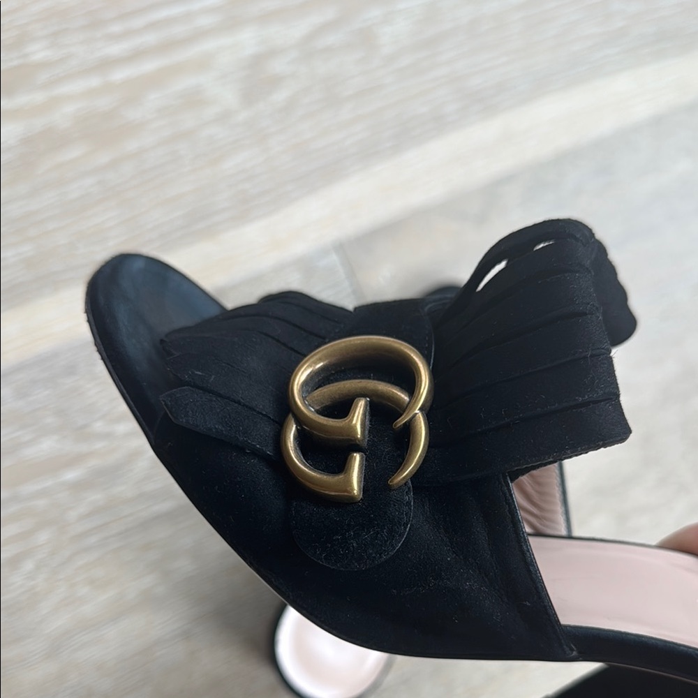 Authentic Gucci Marmont Black Mules slides with Elegant Gold Chain - Picture 6 of 6